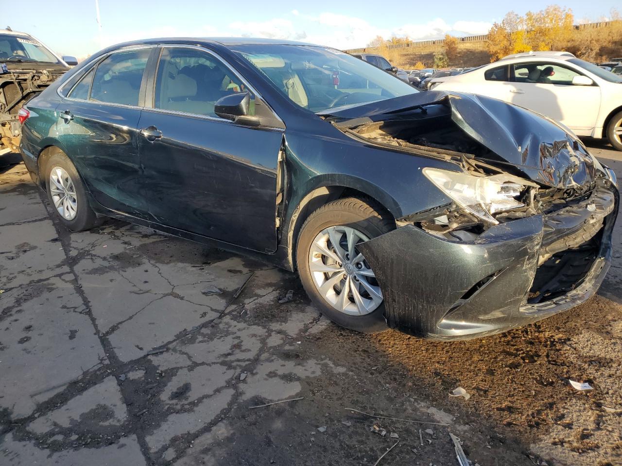 2016 TOYOTA CAMRY LE - Фото 4