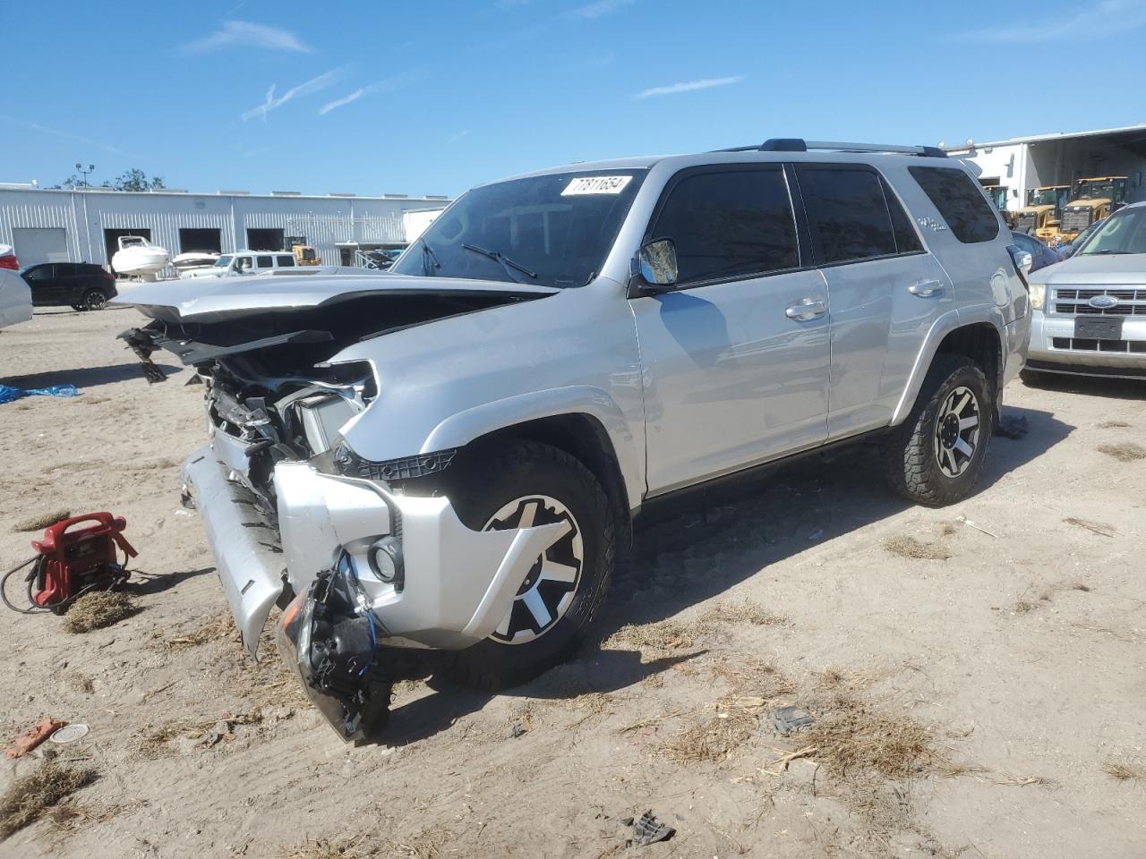 2018 TOYOTA 4RUNNER SR