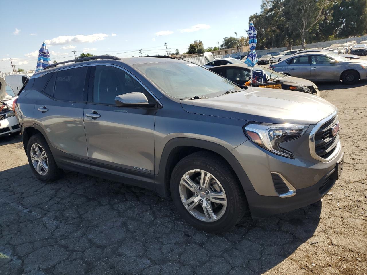 2018 GMC TERRAIN SL - Image 4