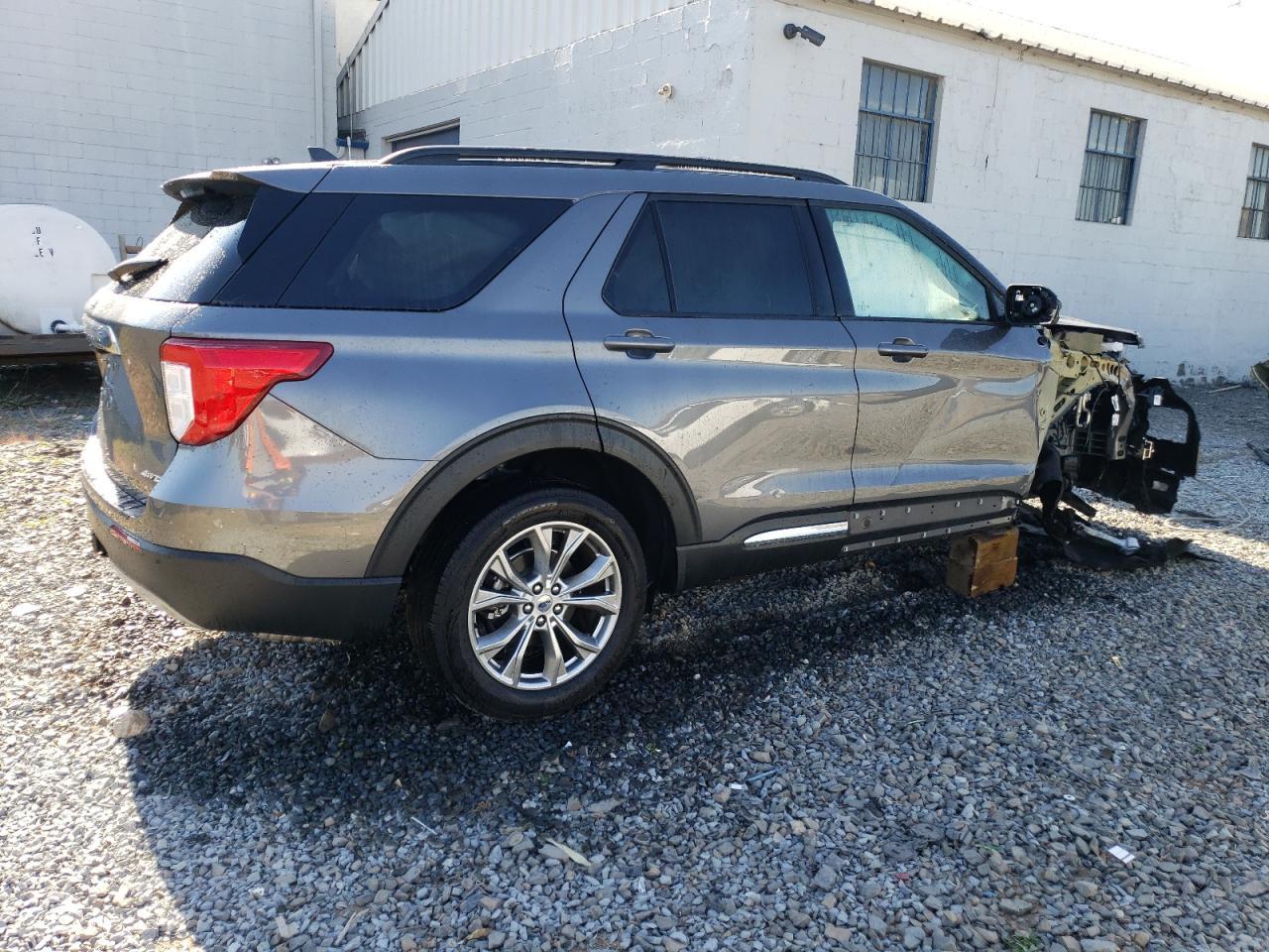 2022 FORD EXPLORER X - Фото 3