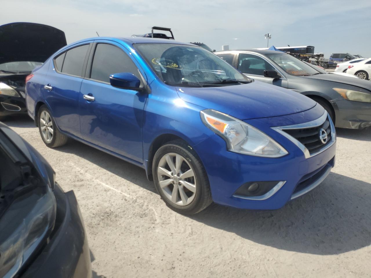 2016 NISSAN VERSA S - Image 4