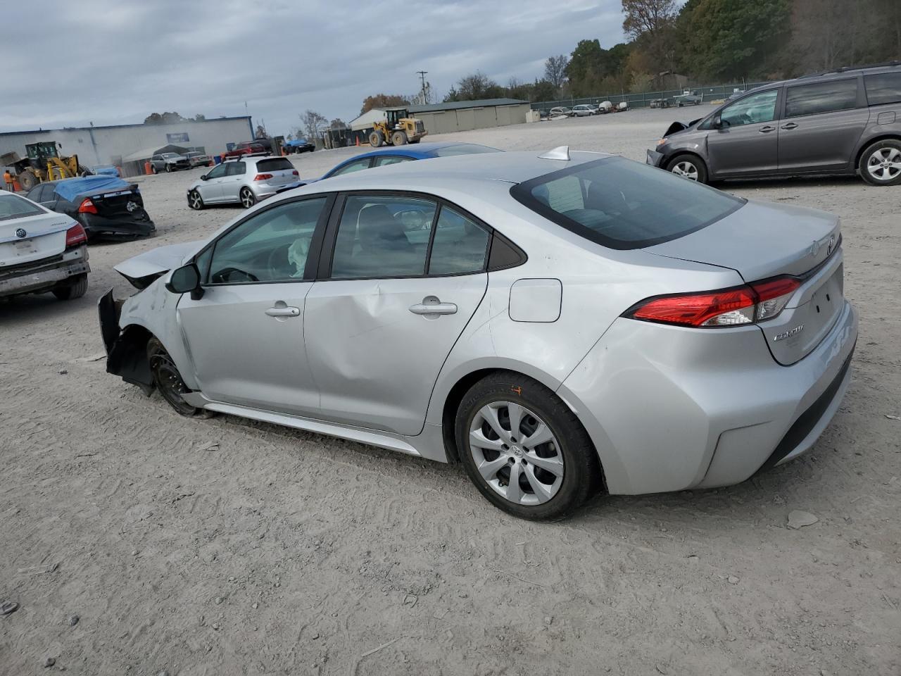 2022 TOYOTA COROLLA LE - Фото 2