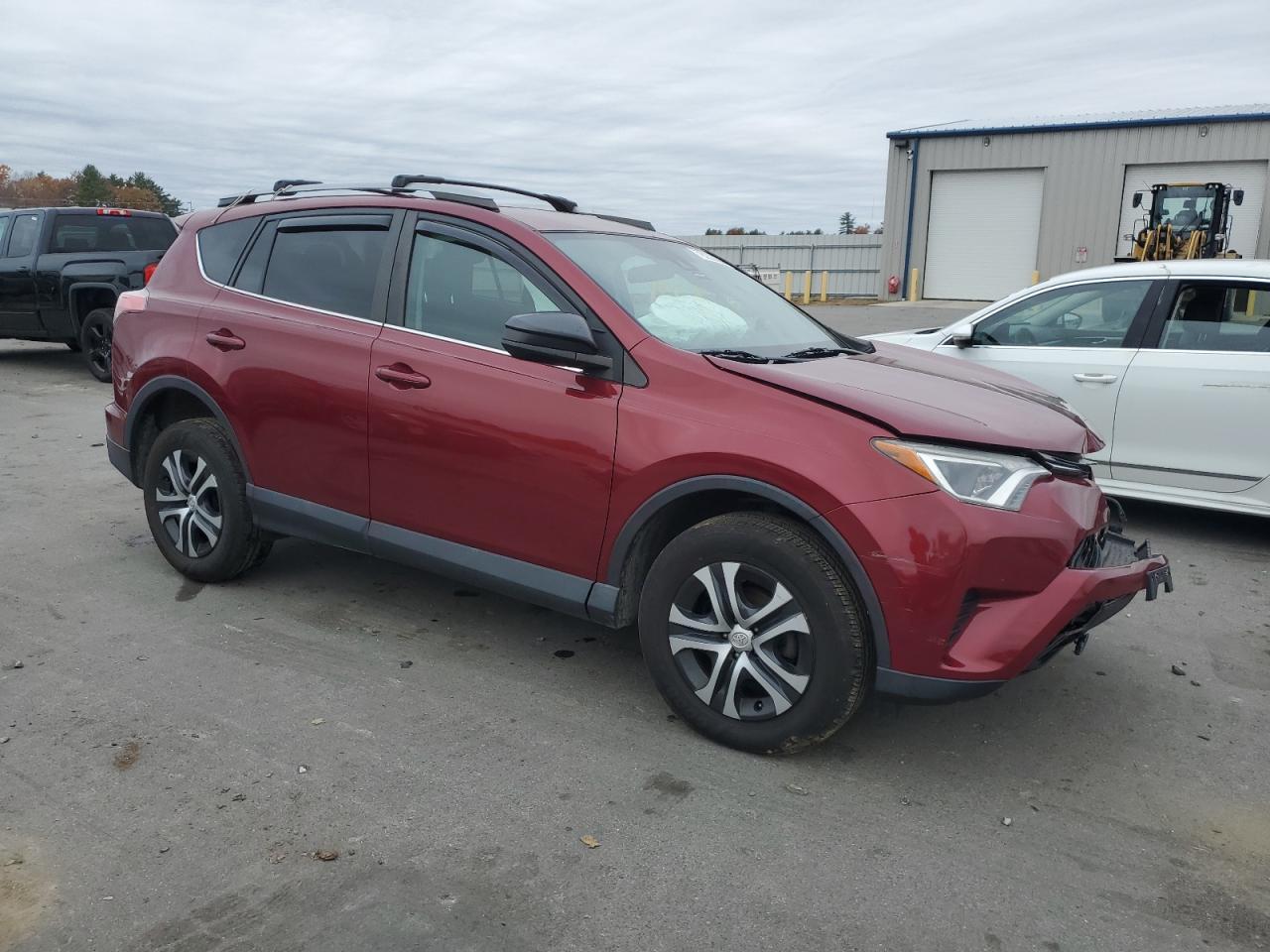 2018 TOYOTA RAV4 LE - Image 4