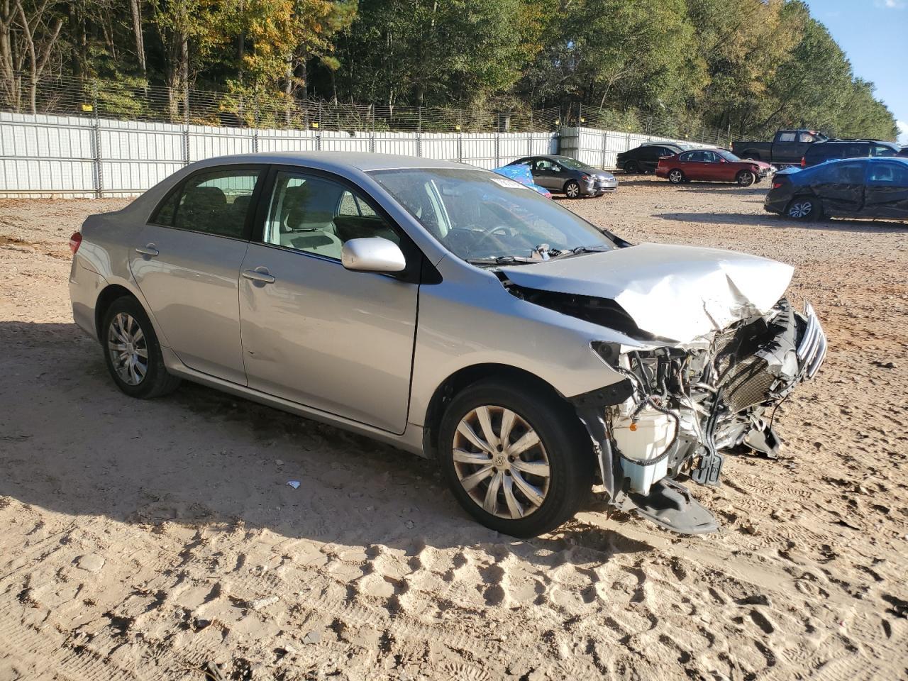 2013 TOYOTA COROLLA BA - Image 4