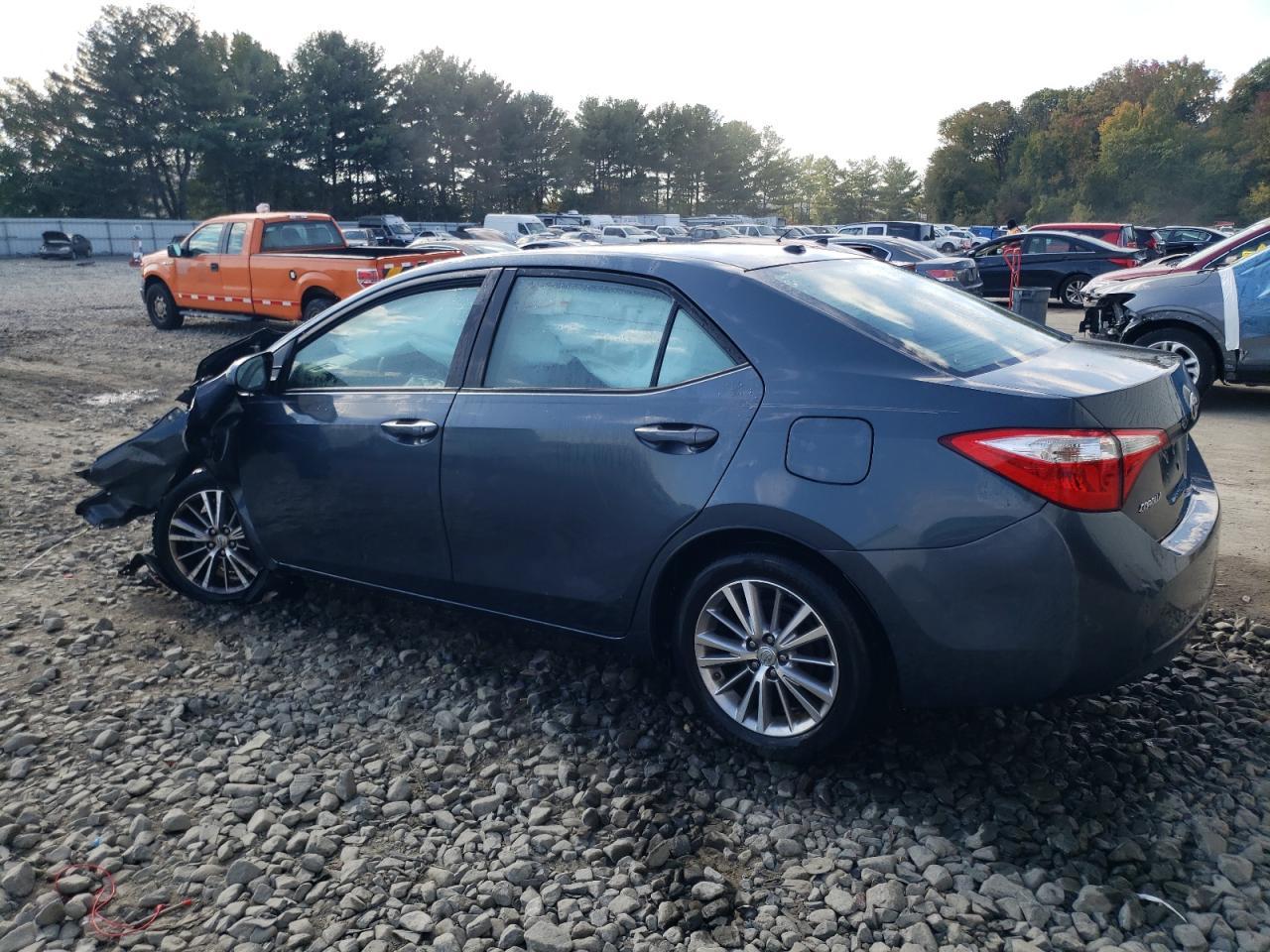 2015 TOYOTA COROLLA L - Image 2