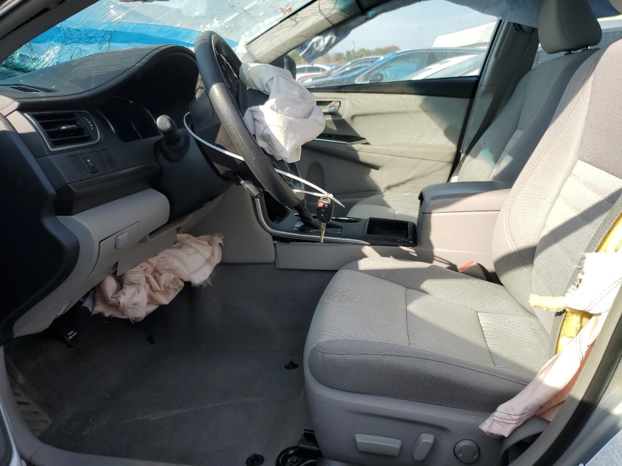 2016 TOYOTA CAMRY LE - Фото 7