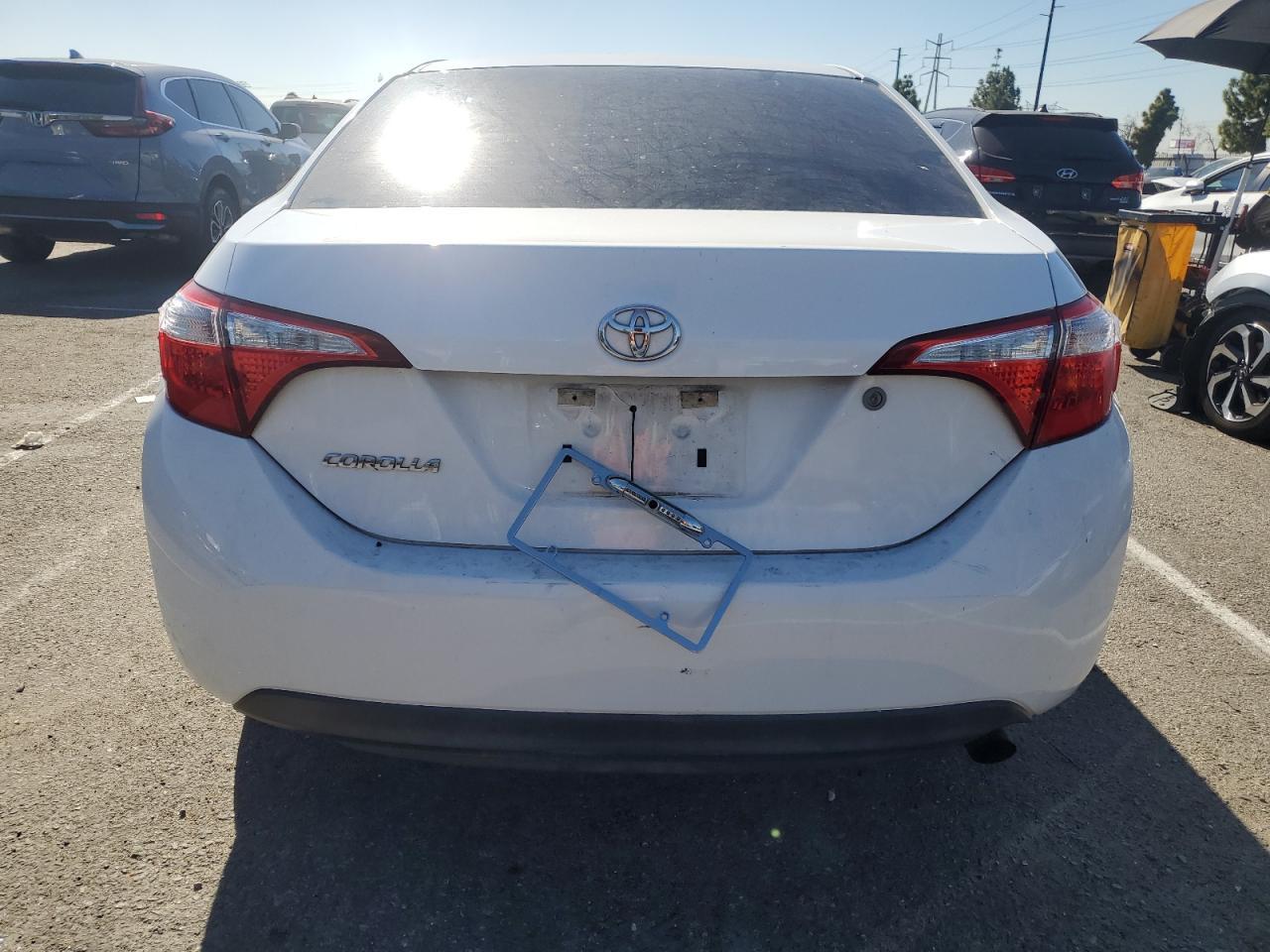 2014 TOYOTA COROLLA L - Image 6