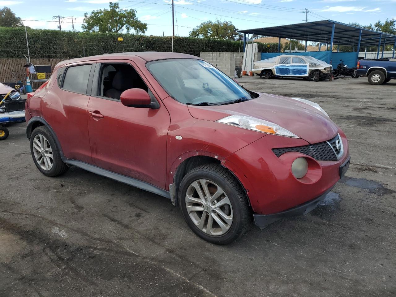 2011 NISSAN JUKE S - Фото 4
