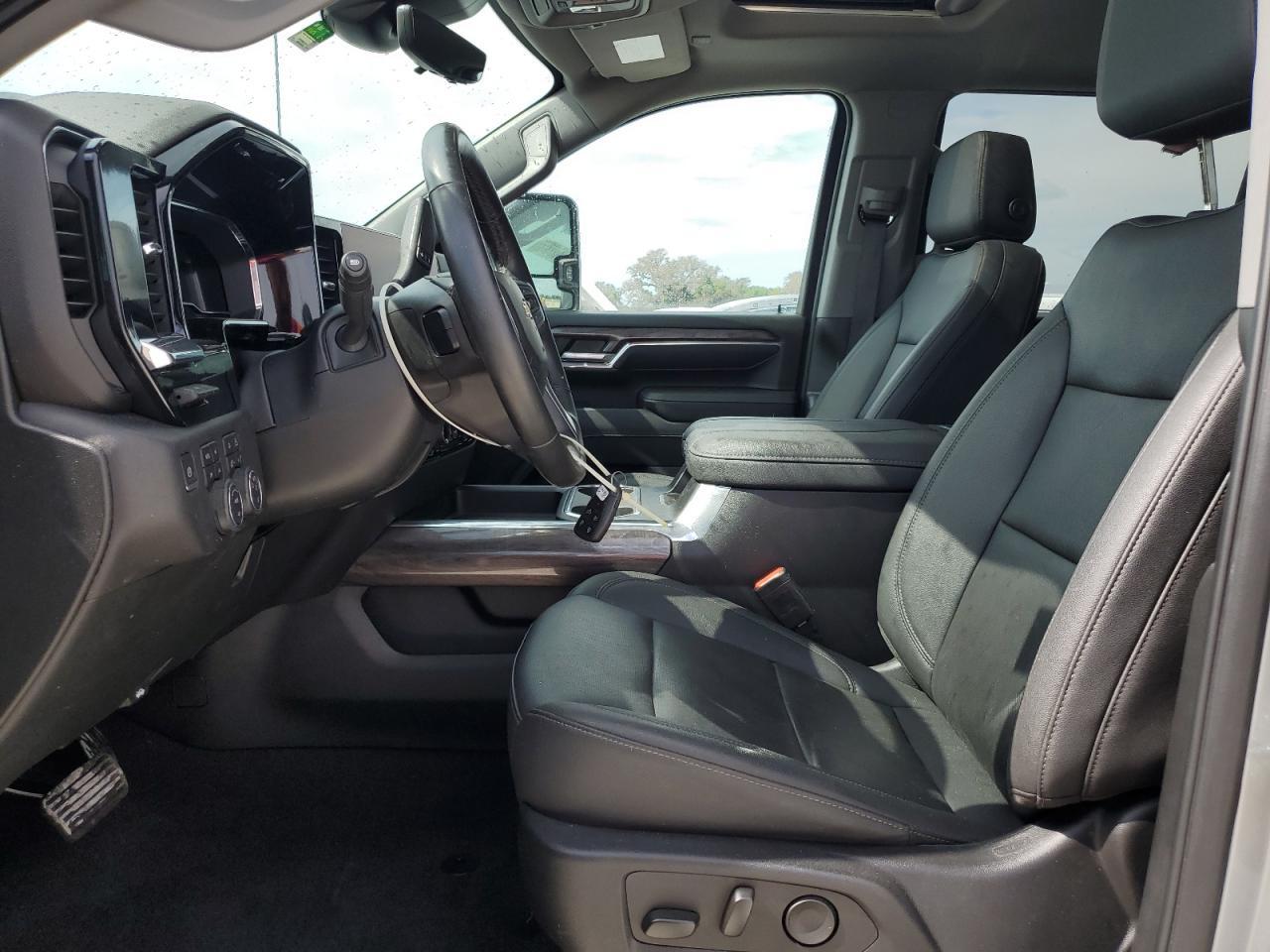 2024 CHEVROLET SILVERADO - Фото 7
