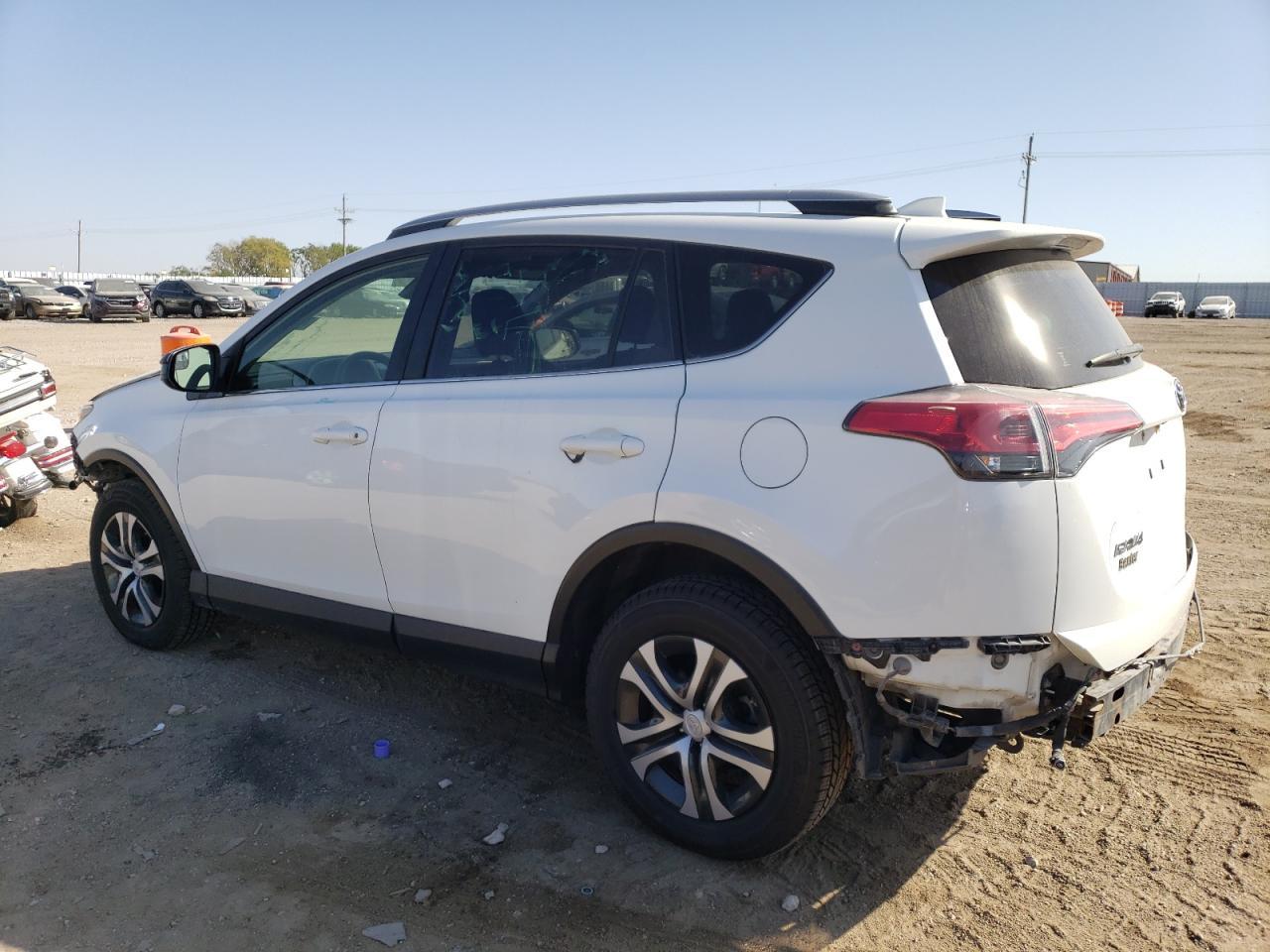 2017 TOYOTA RAV4 LE - Фото 2