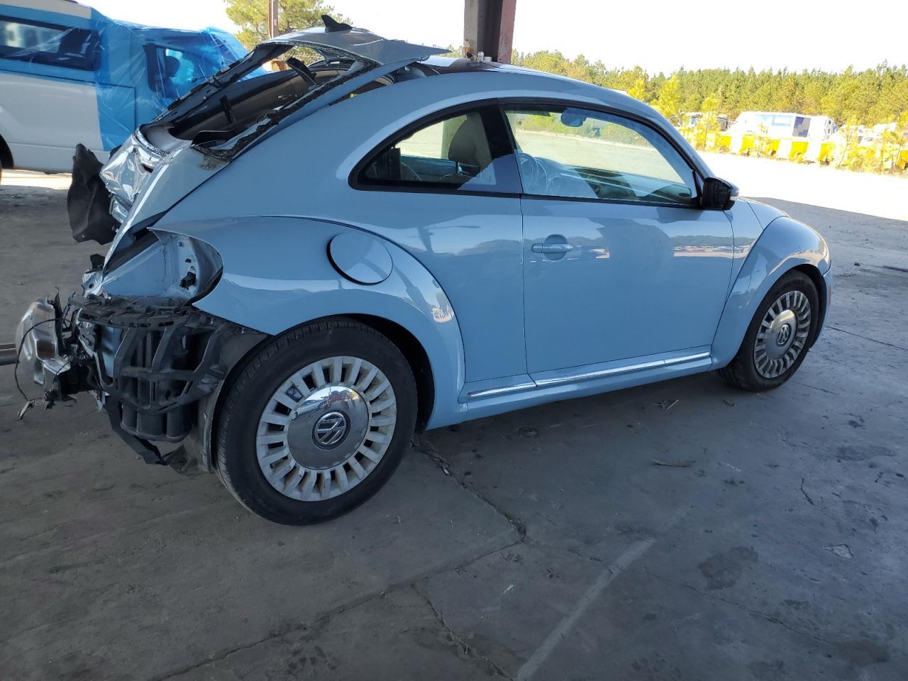 2015 VOLKSWAGEN BEETLE 1.8 - Image 3