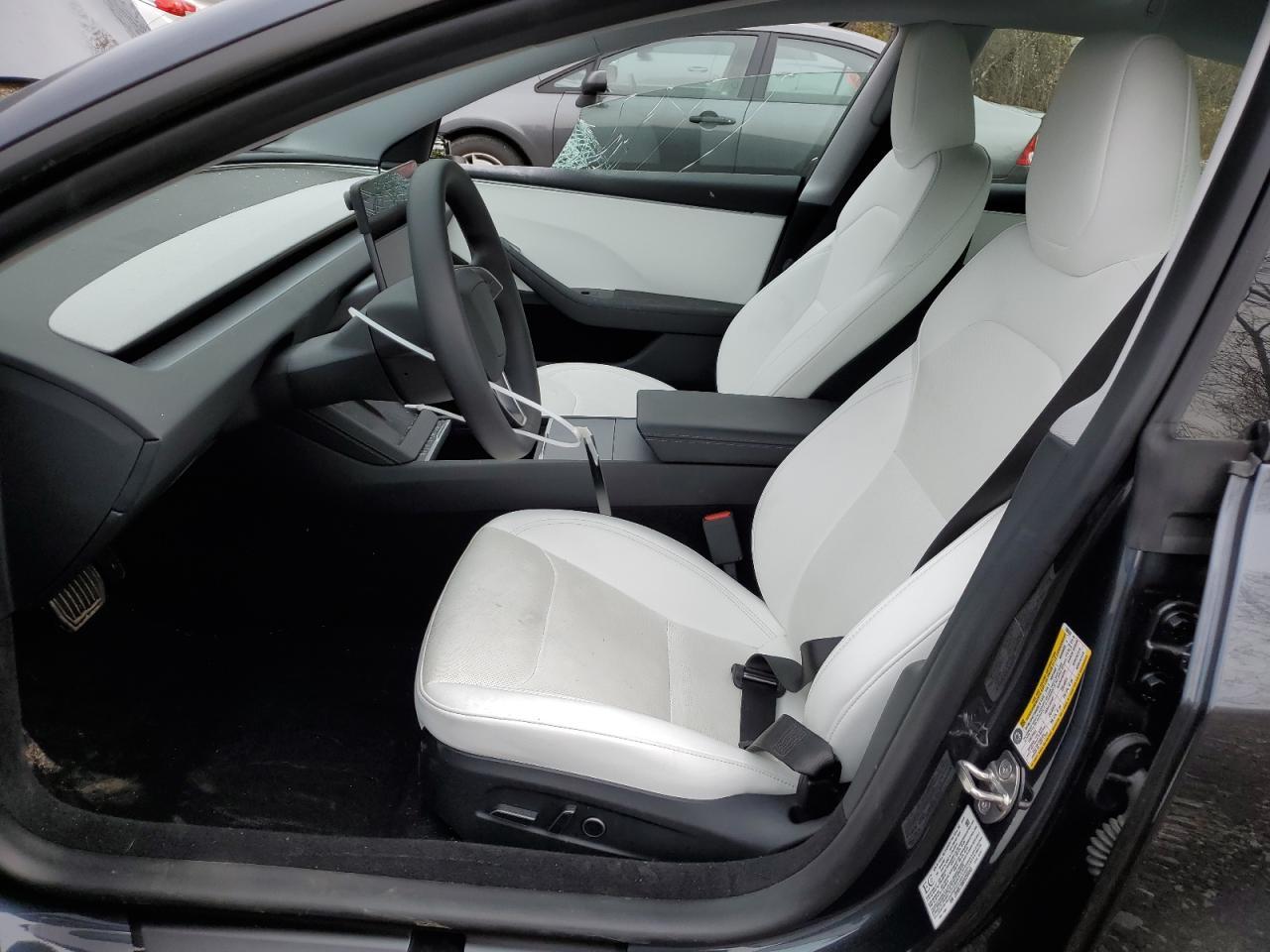 2024 TESLA MODEL 3 - Фото 7