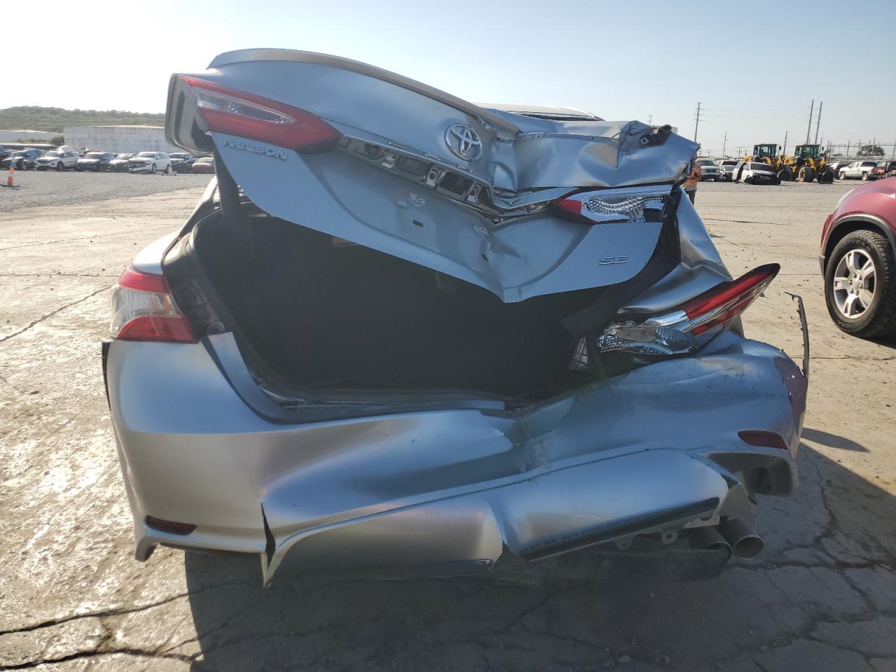 2018 TOYOTA CAMRY L - Image 6