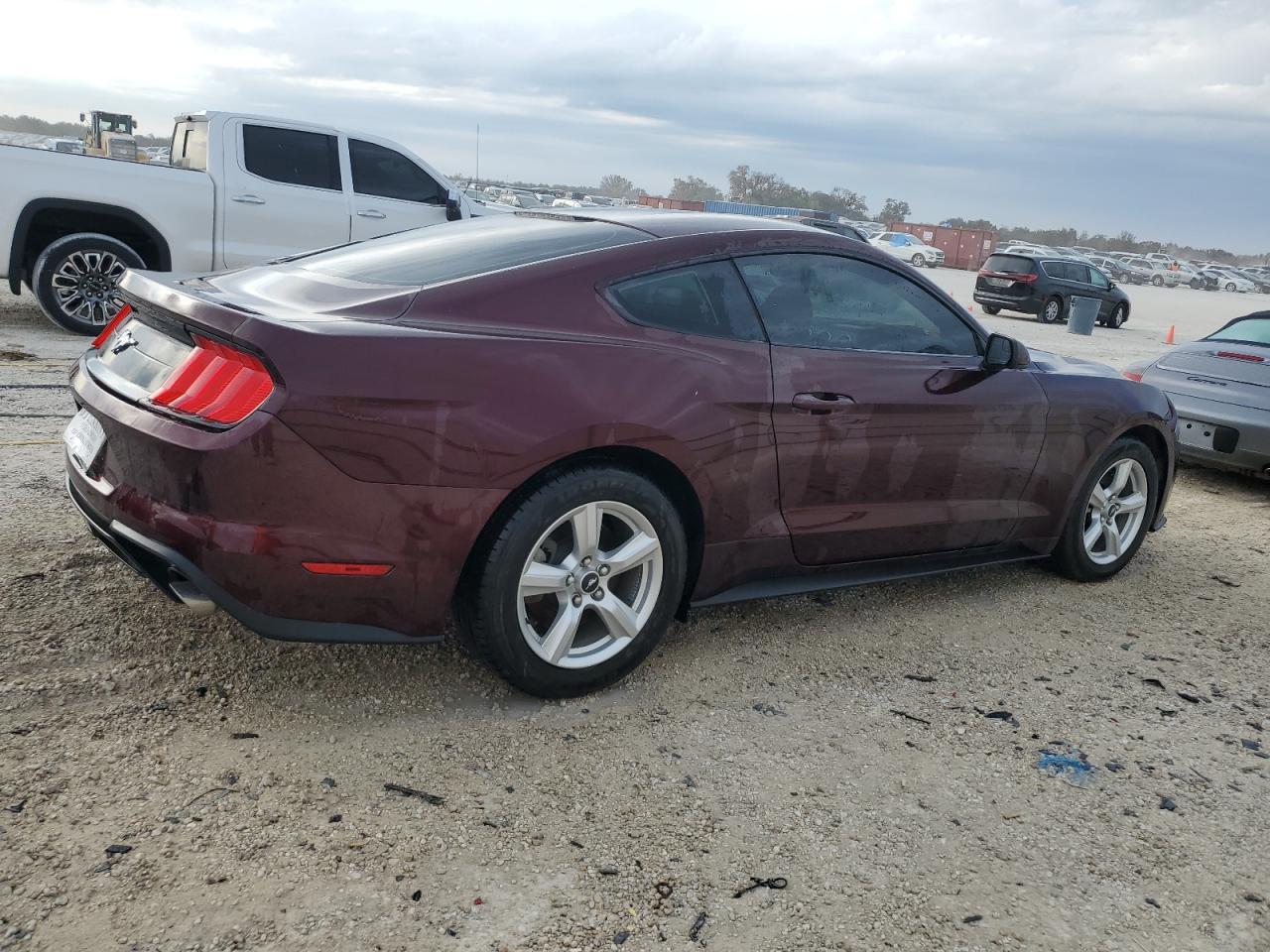 2018 FORD MUSTANG - Image 3