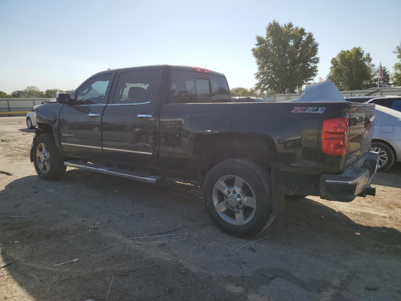 2015 CHEVROLET SILVERADO - Image 2