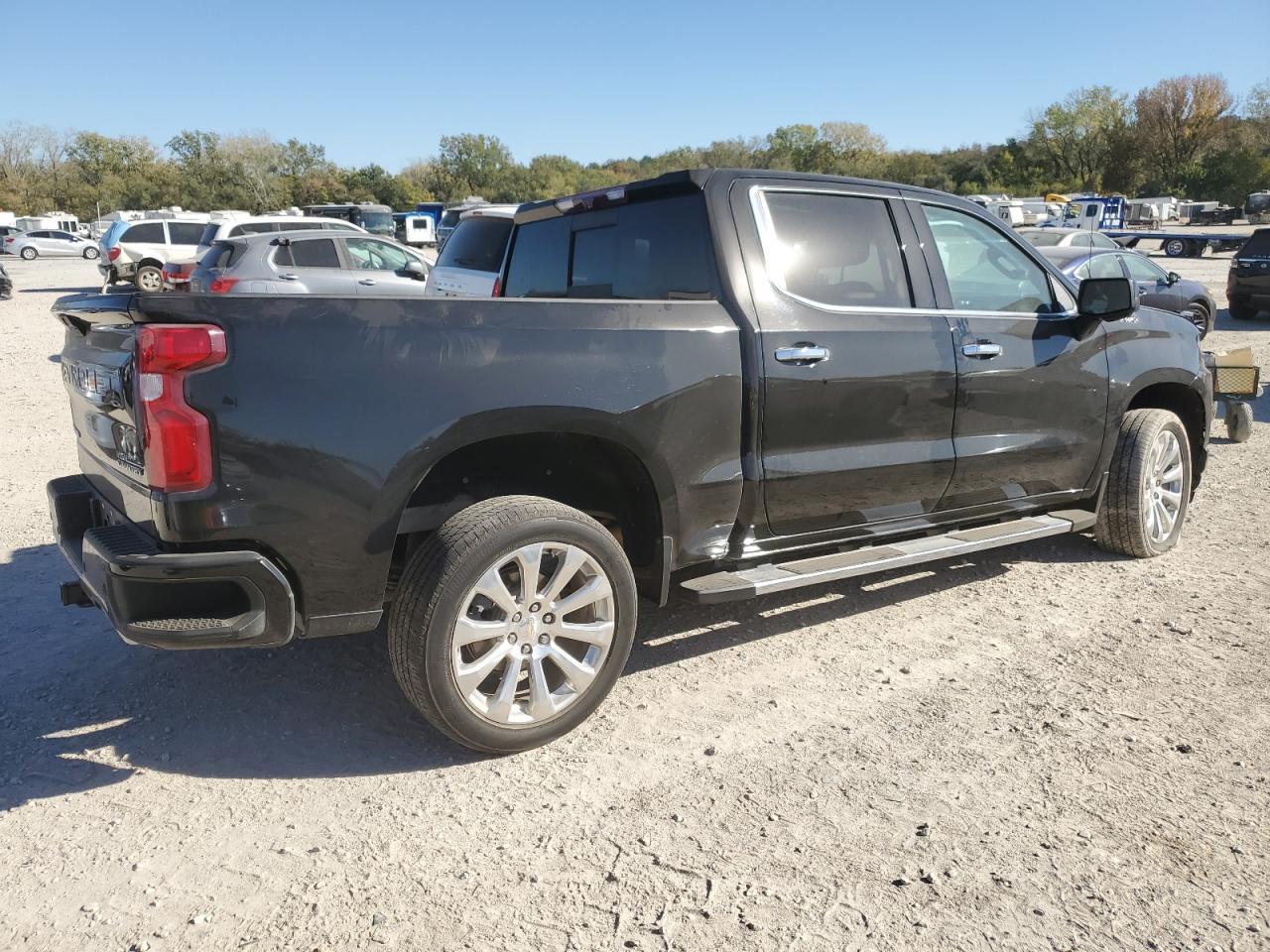 2021 CHEVROLET SILVERADO - Фото 3