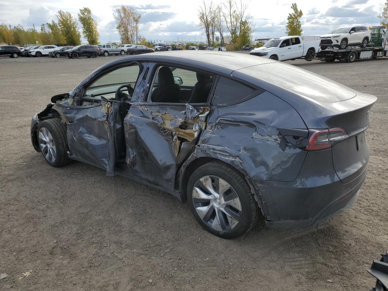 2023 TESLA MODEL Y - Image 2