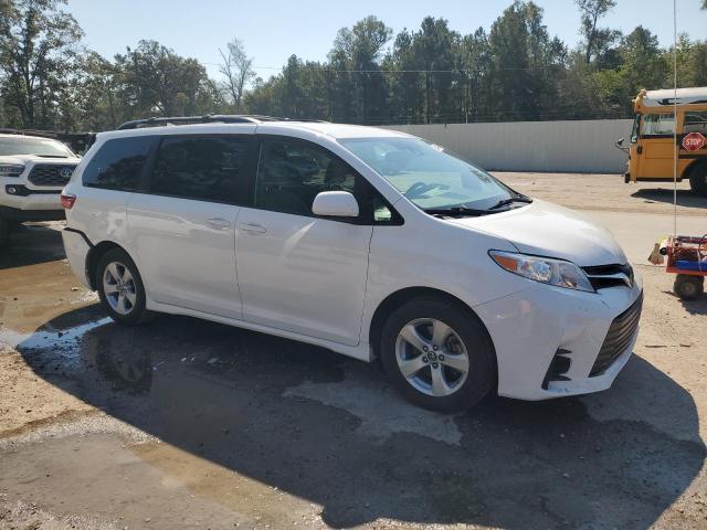 2019 TOYOTA SIENNA LE - Фото 4