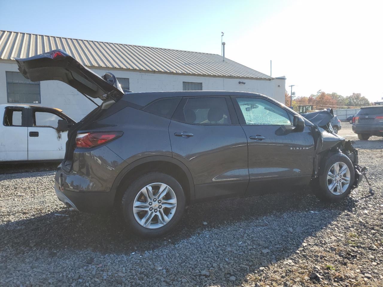 2021 CHEVROLET BLAZER 2LT - Фото 3