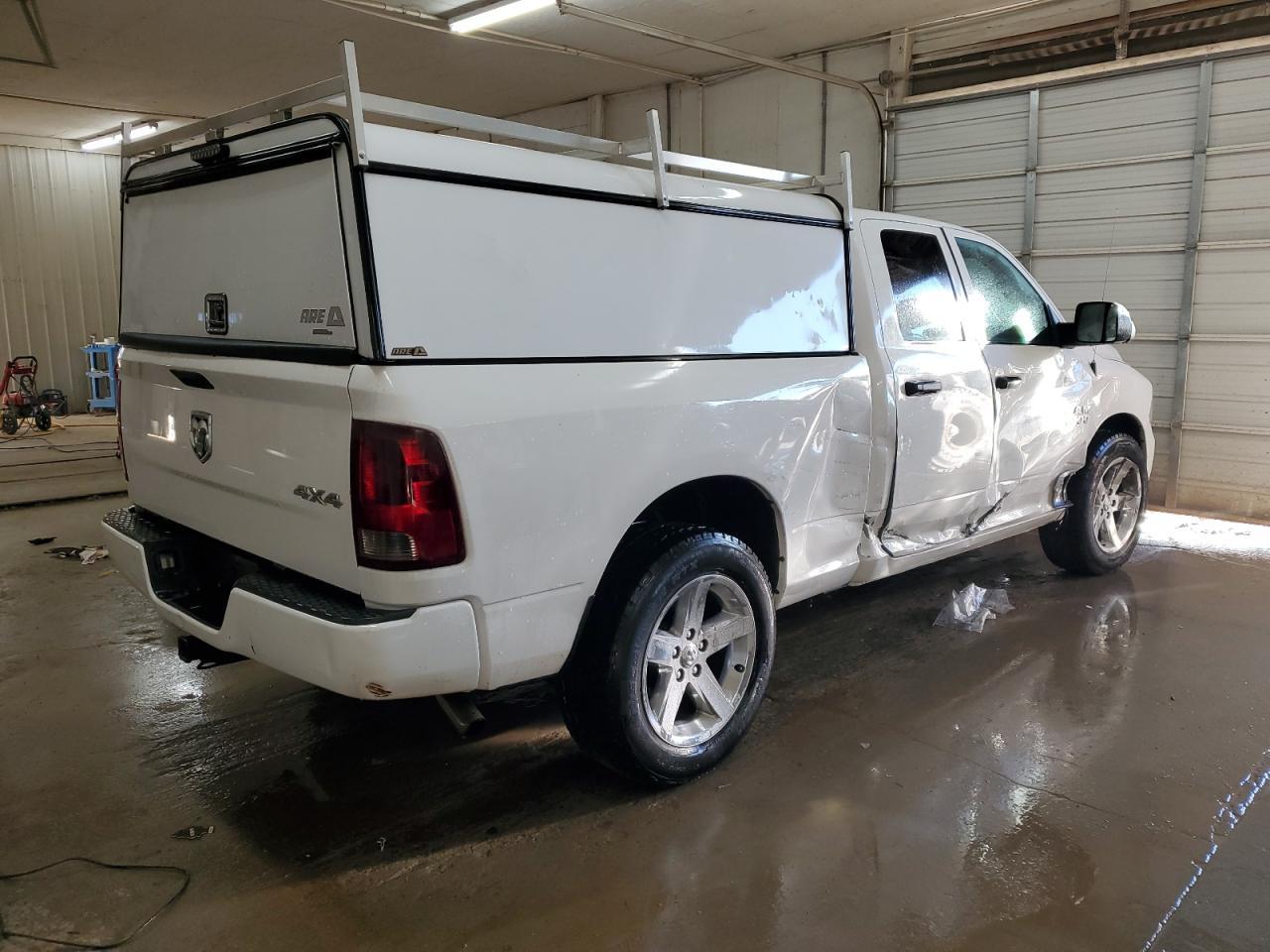 2018 RAM 1500 ST - Image 3