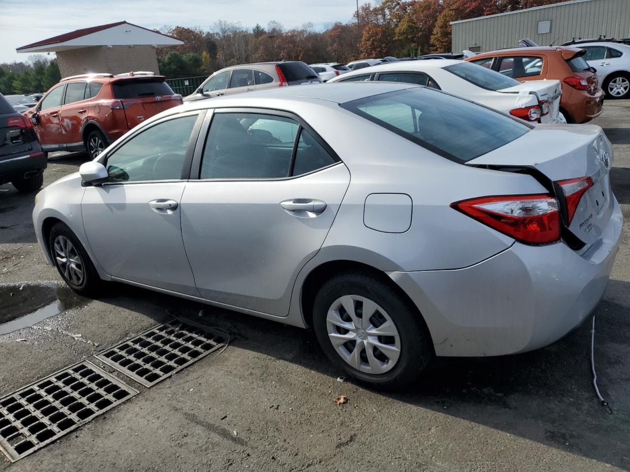 2015 TOYOTA COROLLA L - Image 2