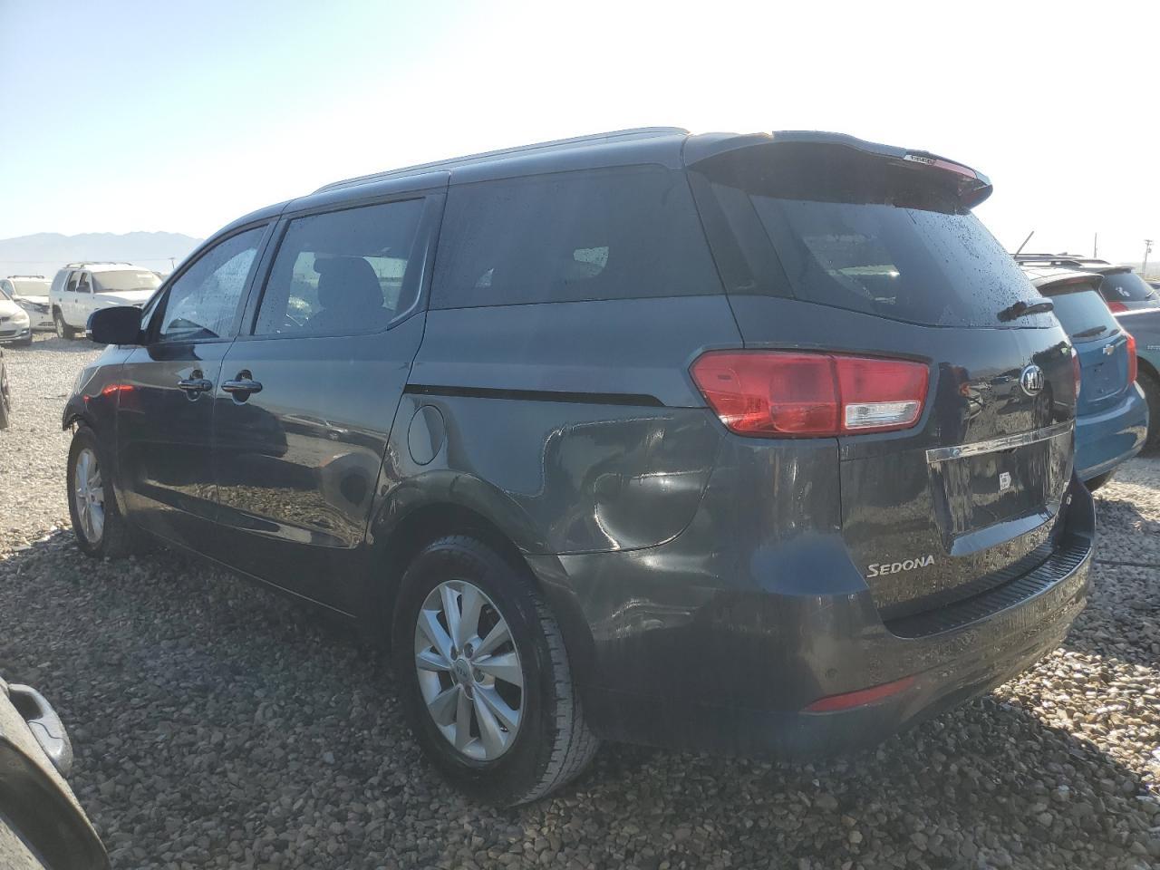 2017 KIA SEDONA LX - Image 2
