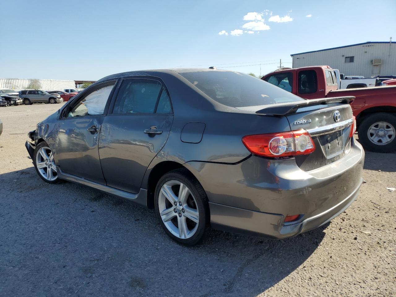 2013 TOYOTA COROLLA BA - Фото 2
