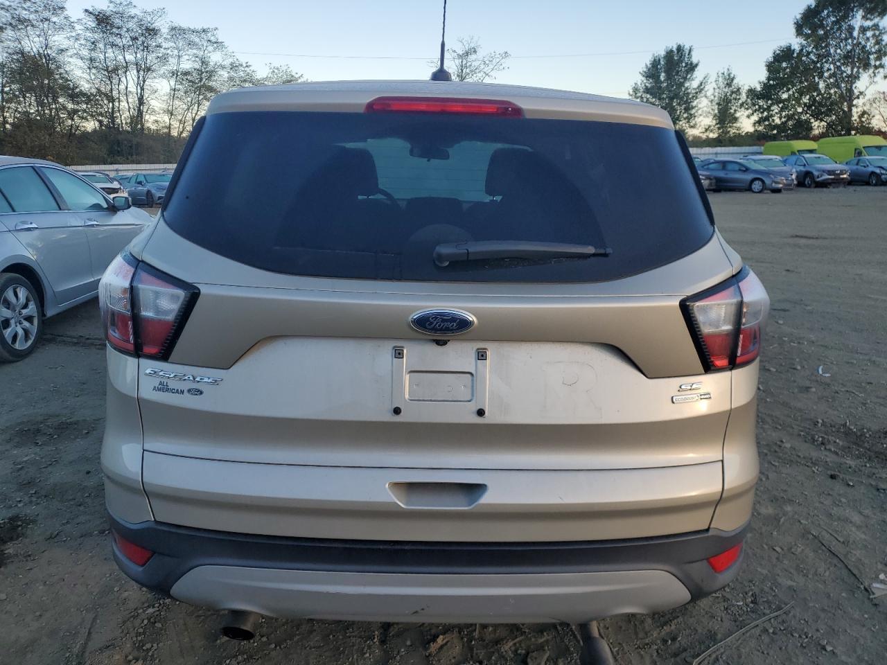 2017 FORD ESCAPE SE - Фото 6