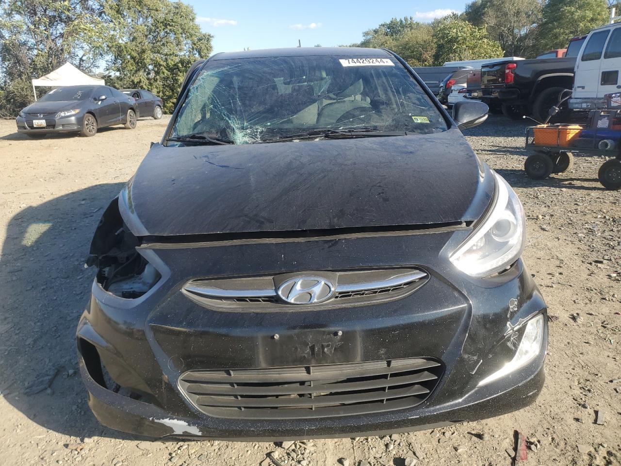 2015 HYUNDAI ACCENT GLS - Image 5
