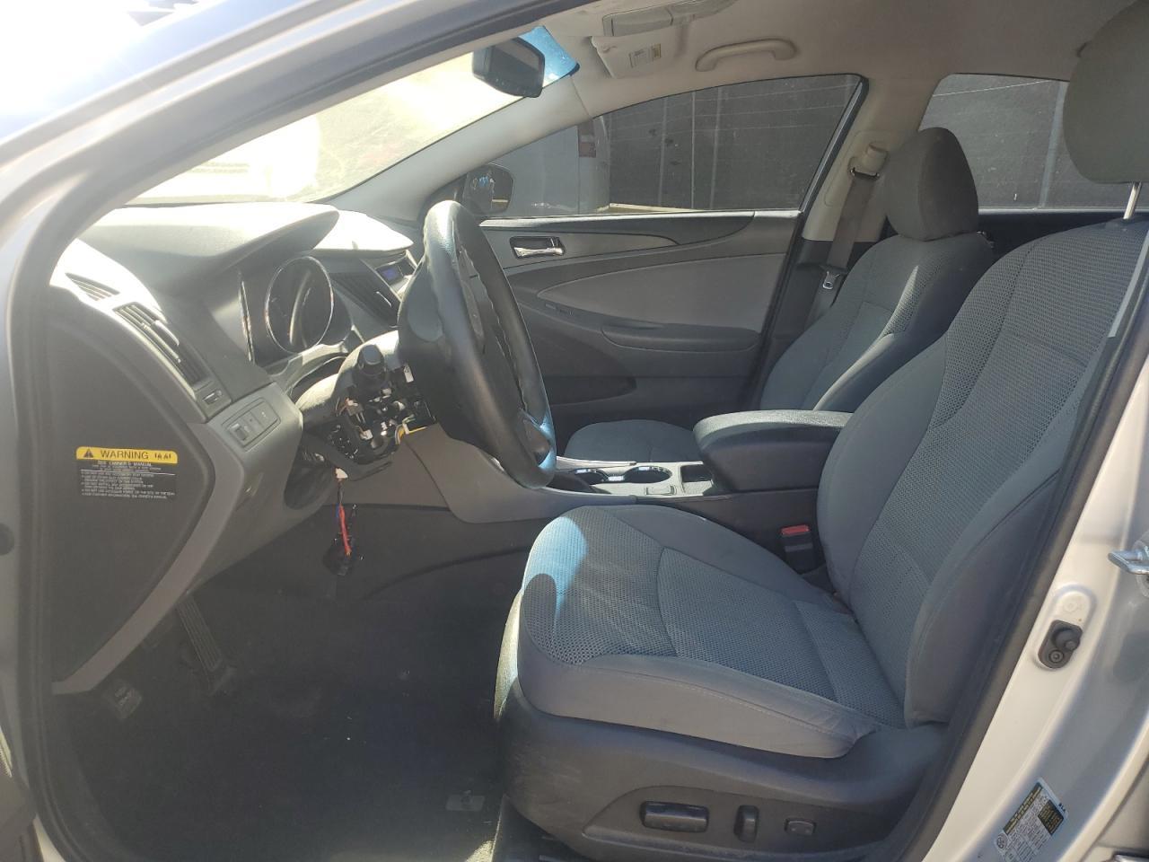 2013 HYUNDAI SONATA GLS - Image 7