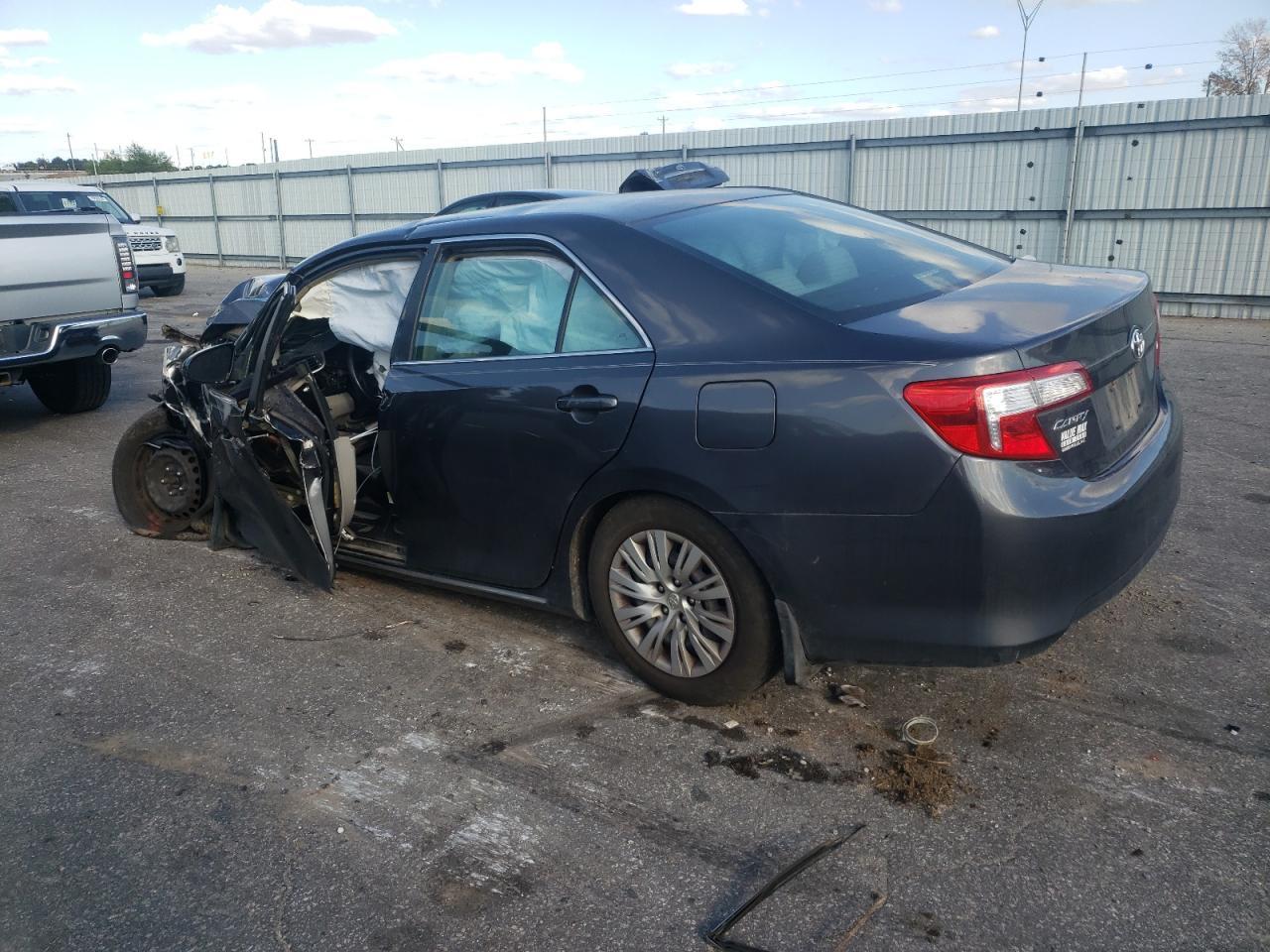 2012 TOYOTA CAMRY BASE - Фото 2