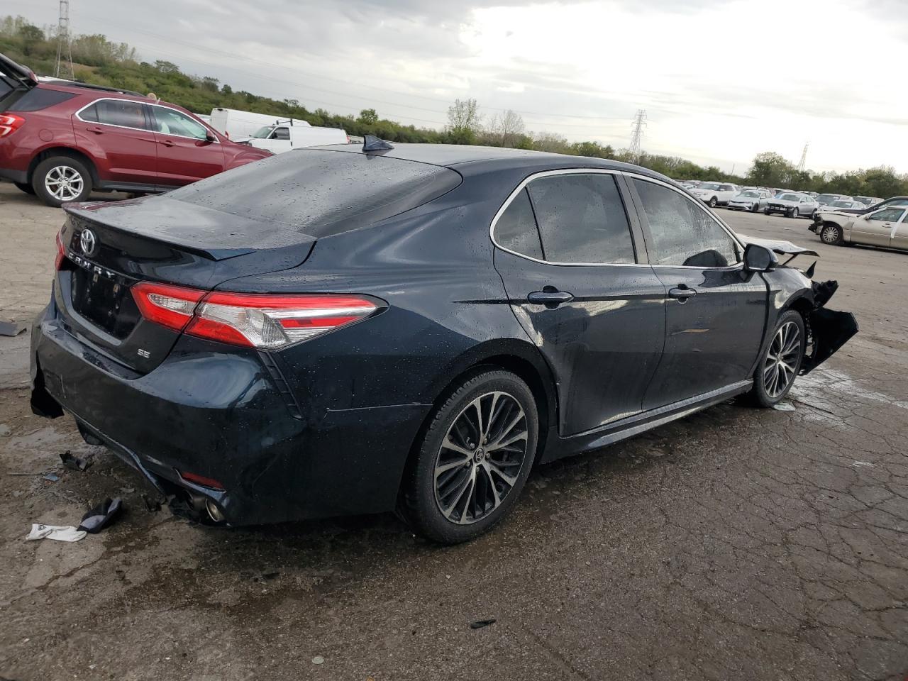 2020 TOYOTA CAMRY SE - Image 3