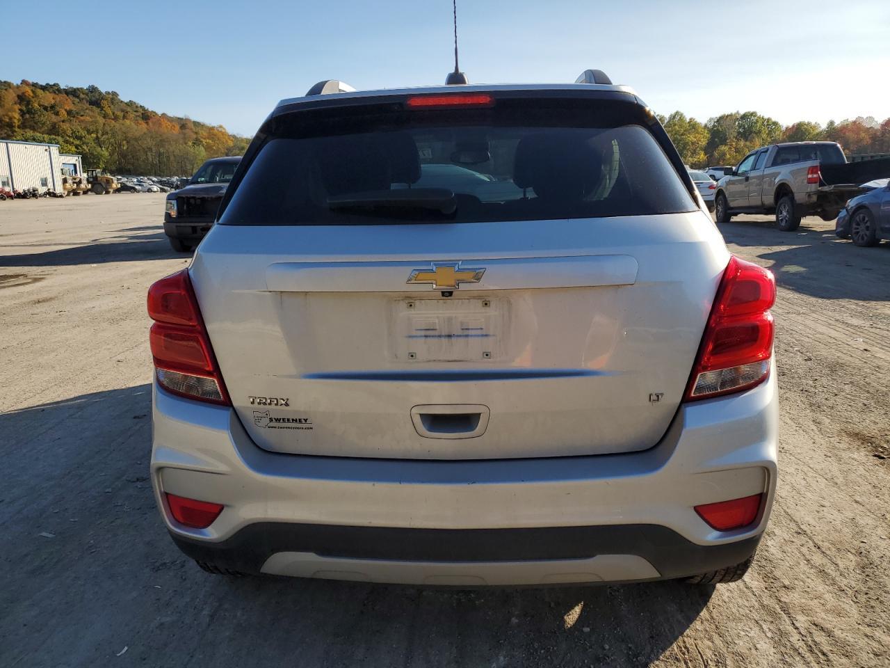 2018 CHEVROLET TRAX 1LT - Image 6