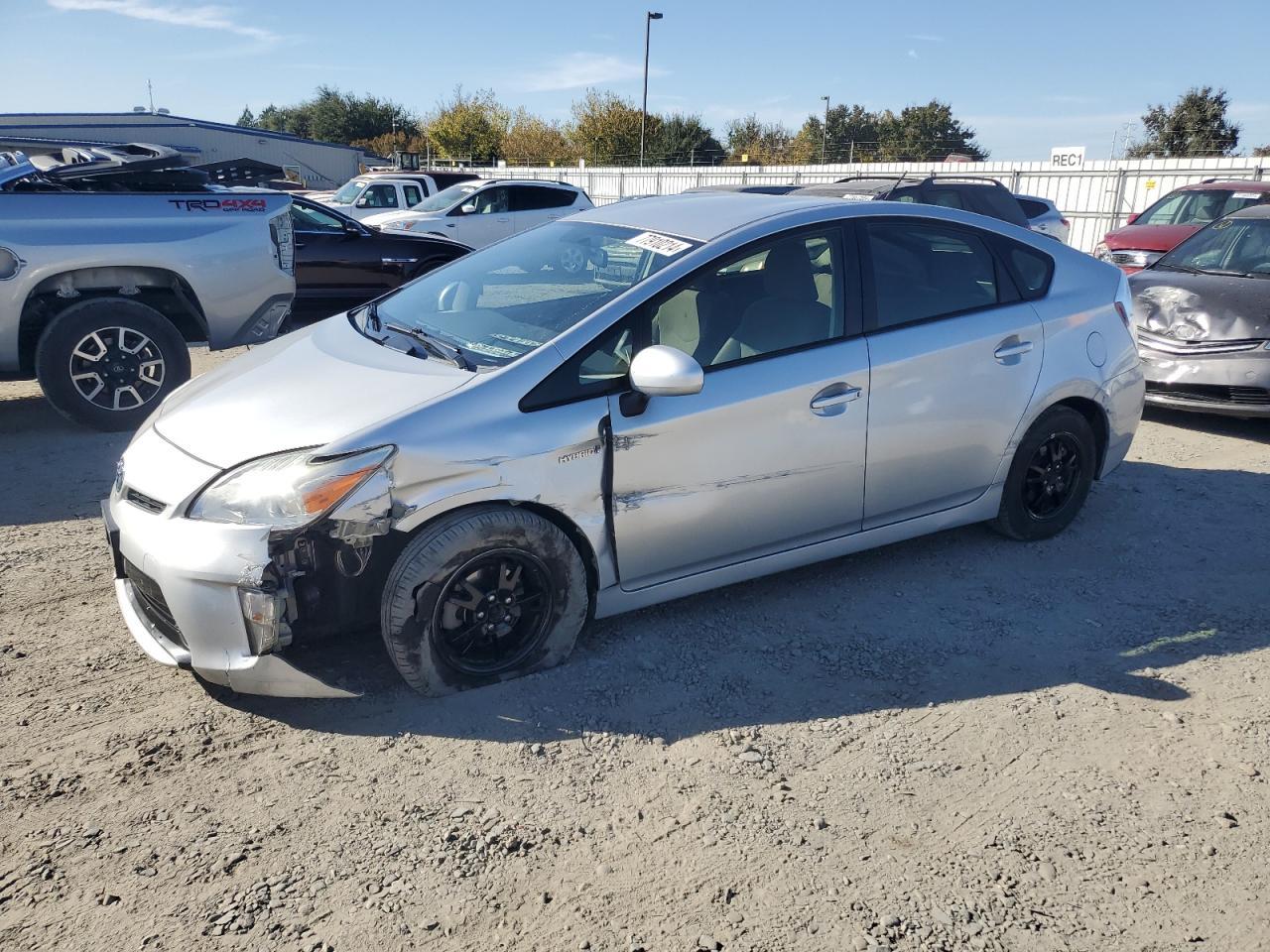 2013 TOYOTA PRIUS car image