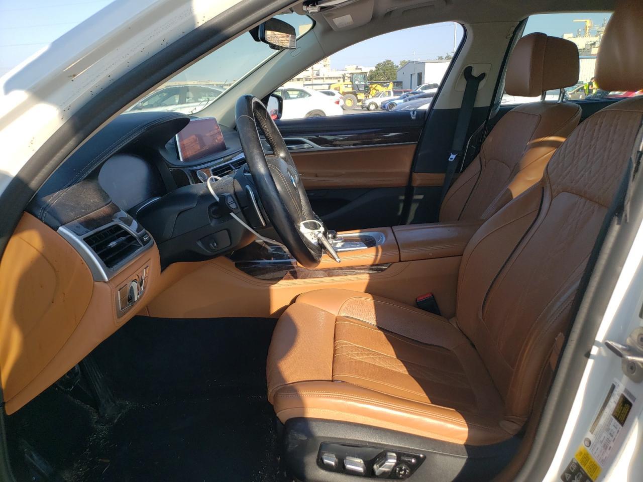2020 BMW 750 XI - Image 7