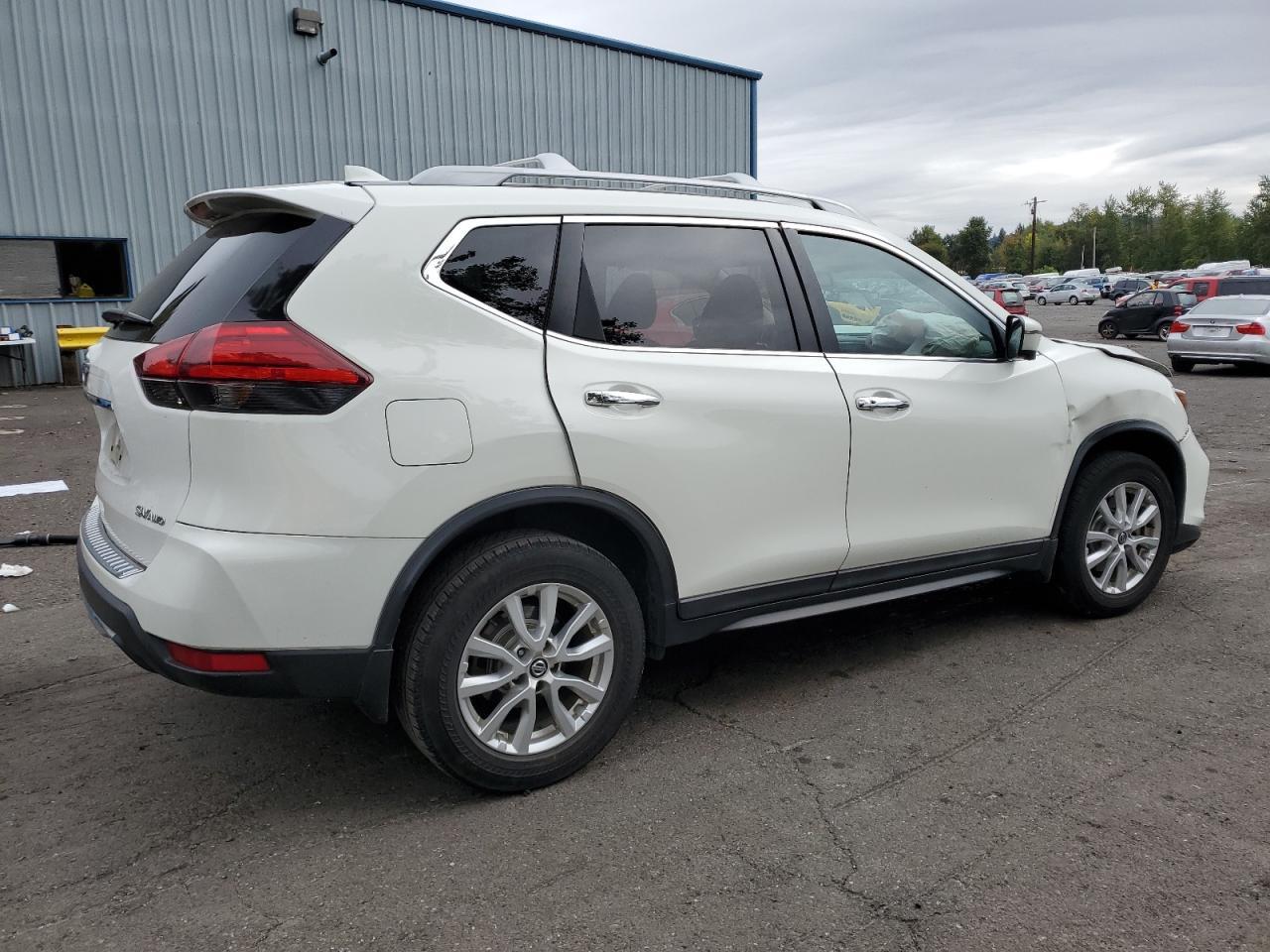 2017 NISSAN ROGUE S - Image 3