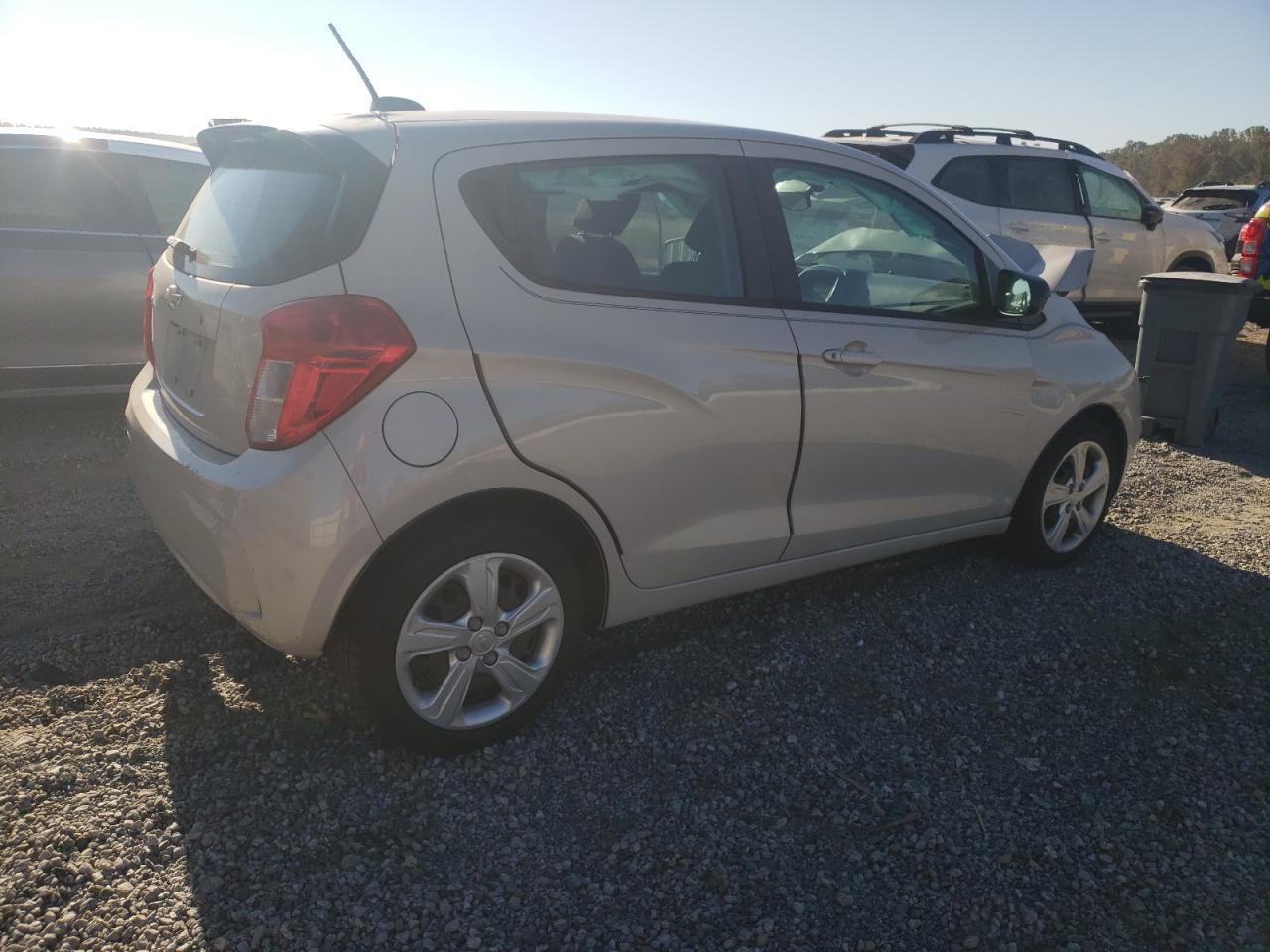 2019 CHEVROLET SPARK LS - Фото 3