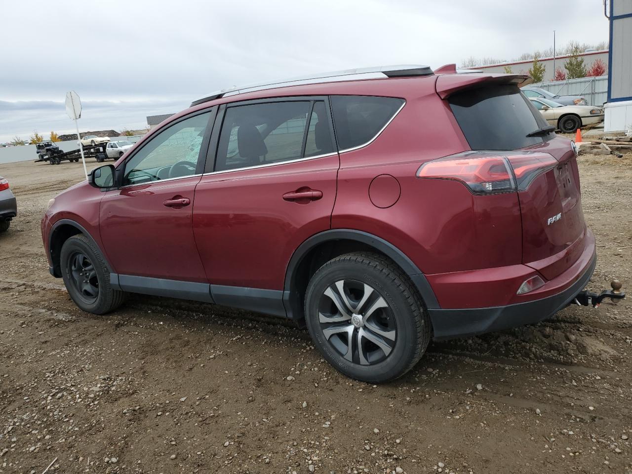 2018 TOYOTA RAV4 LE - Image 2