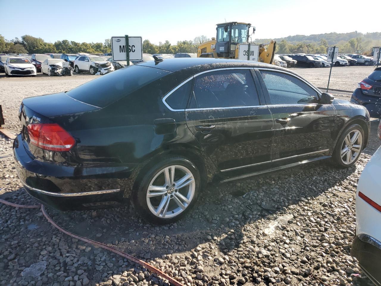 2014 VOLKSWAGEN PASSAT SEL - Фото 3