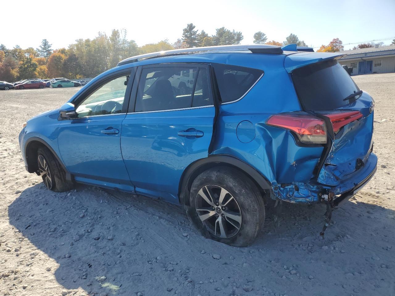 2016 TOYOTA RAV4 XLE - Фото 2