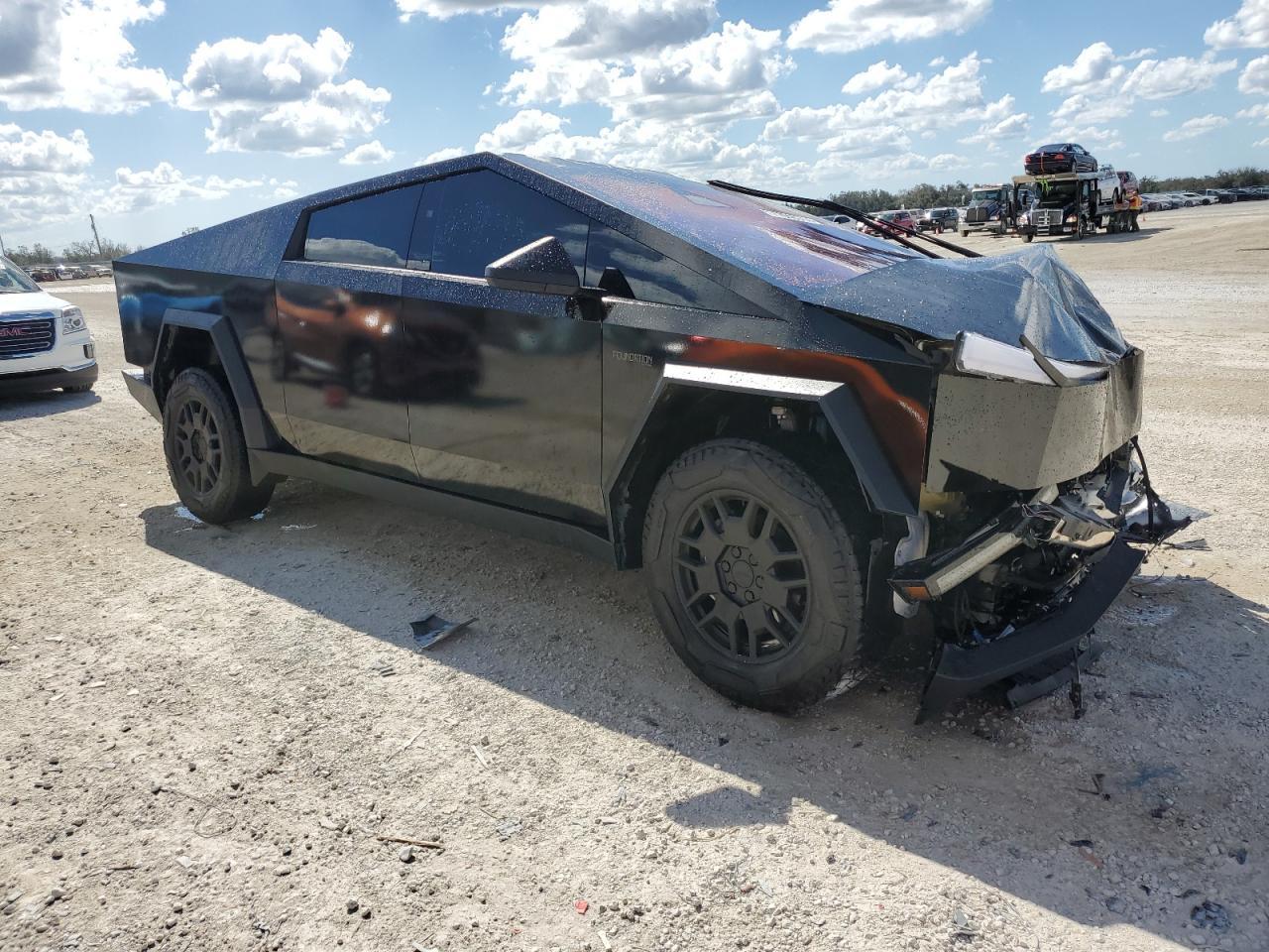 2024 TESLA CYBERTRUCK - Фото 4