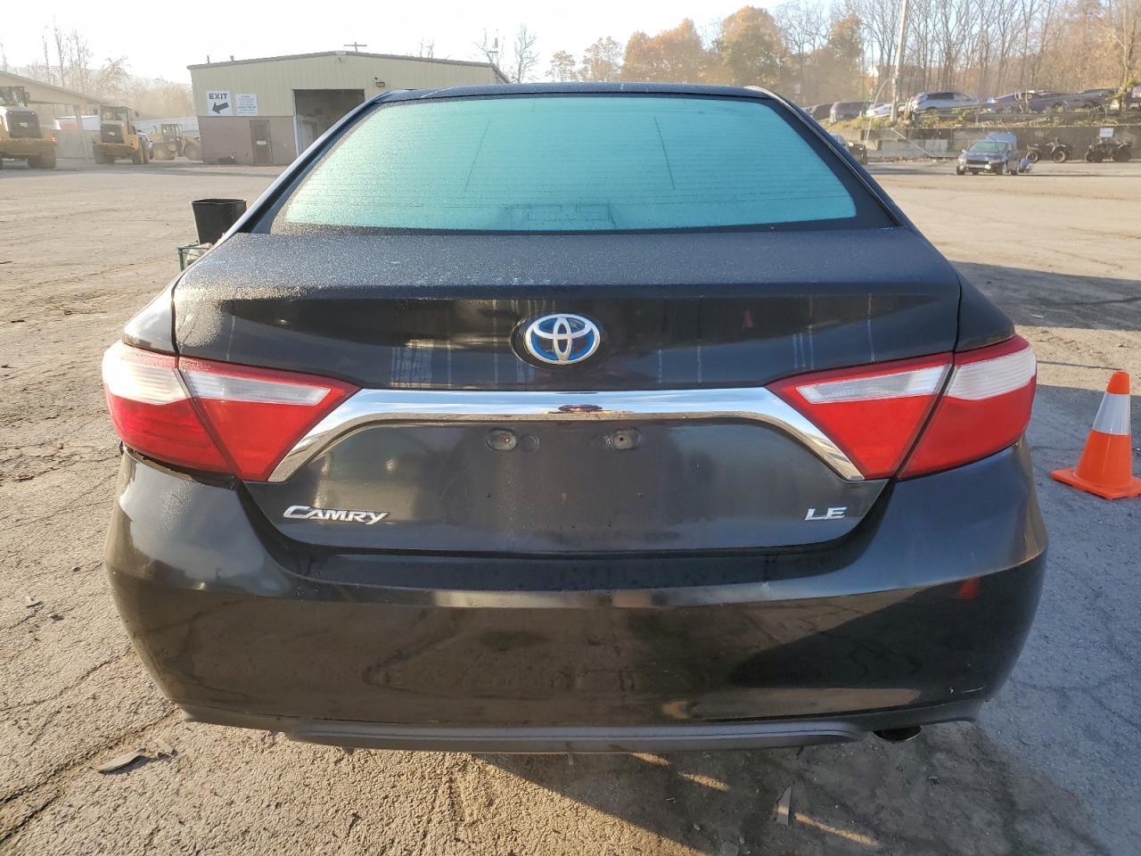 2017 TOYOTA CAMRY LE - Фото 6