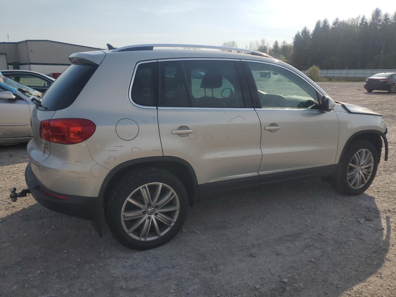 2014 VOLKSWAGEN TIGUAN S - Фото 3
