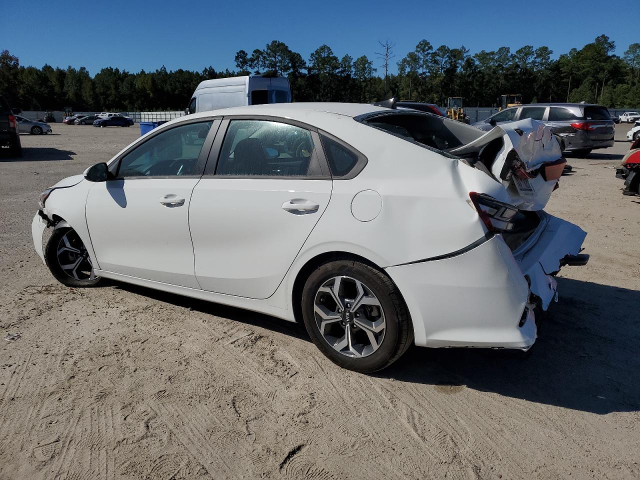 2021 KIA FORTE FE - Image 2