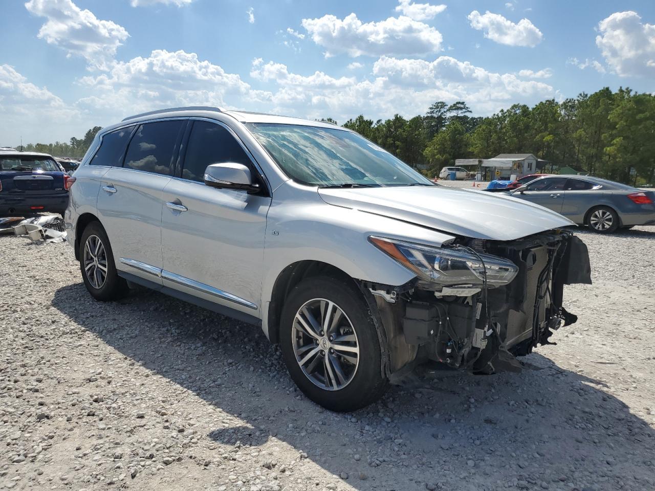 2019 INFINITI QX60 LUXE - Image 4