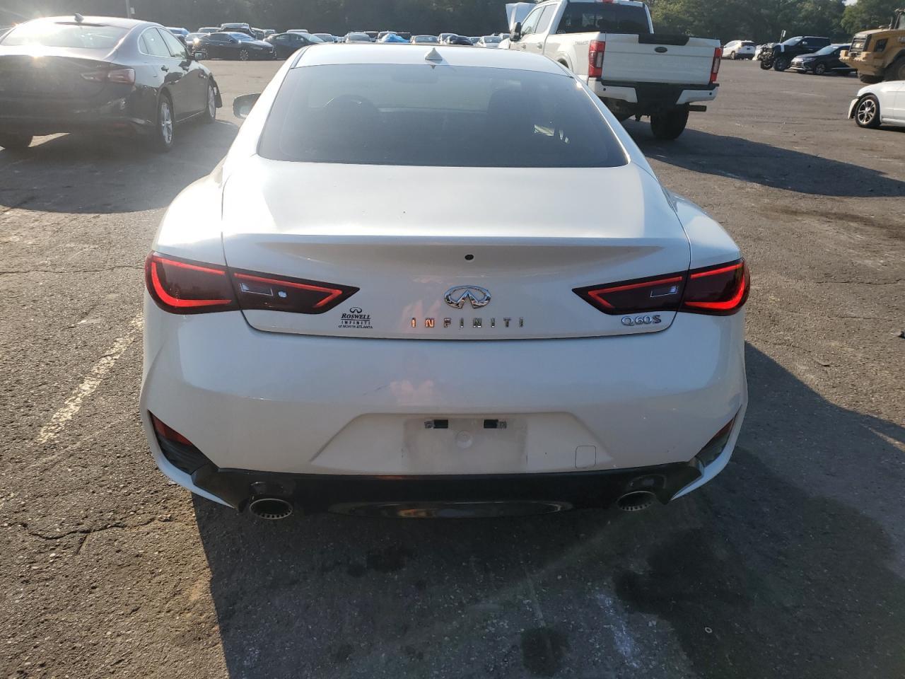 2017 INFINITI Q60 RED SP - Image 6