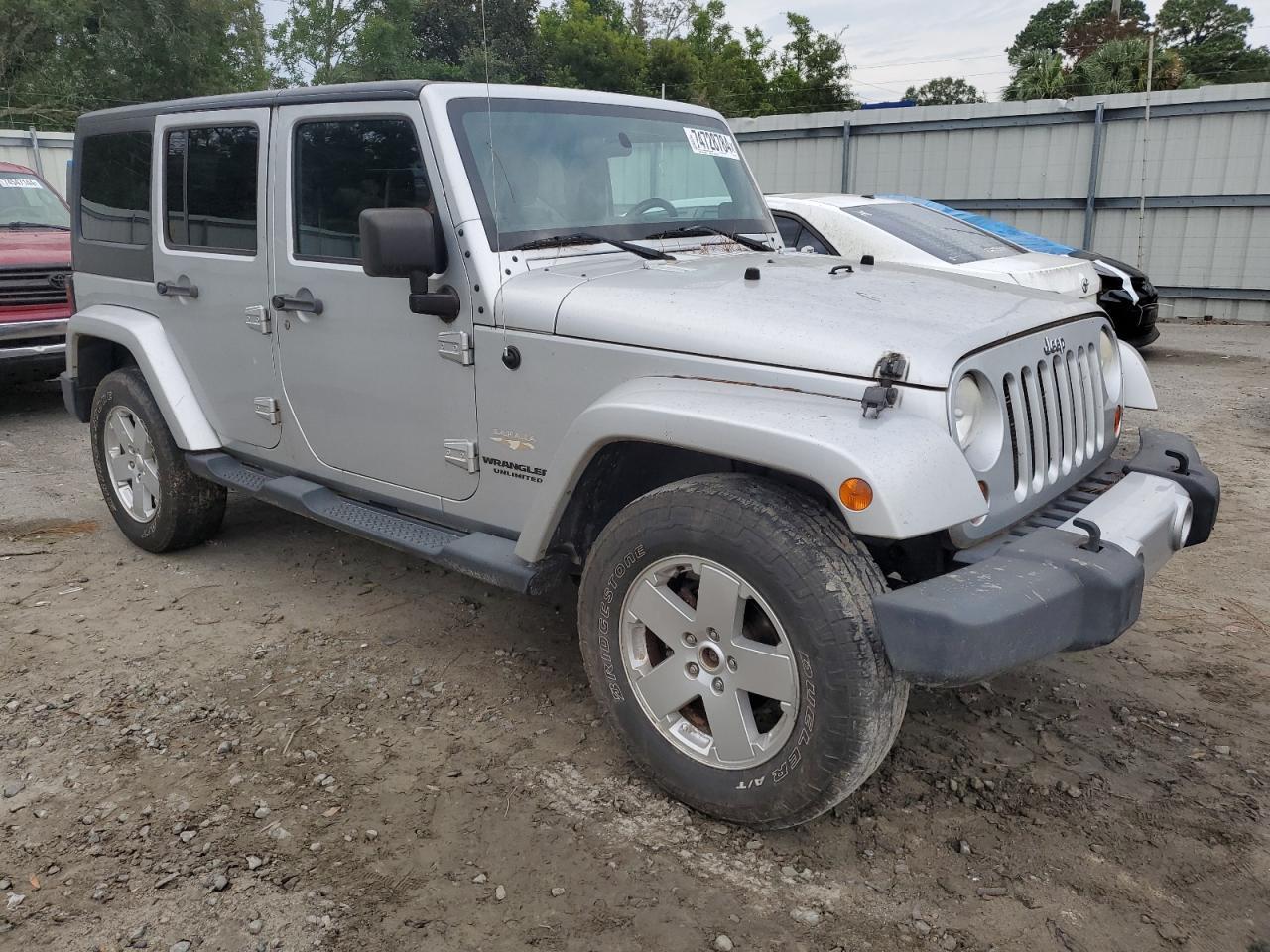 2012 JEEP WRANGLER U - Image 4