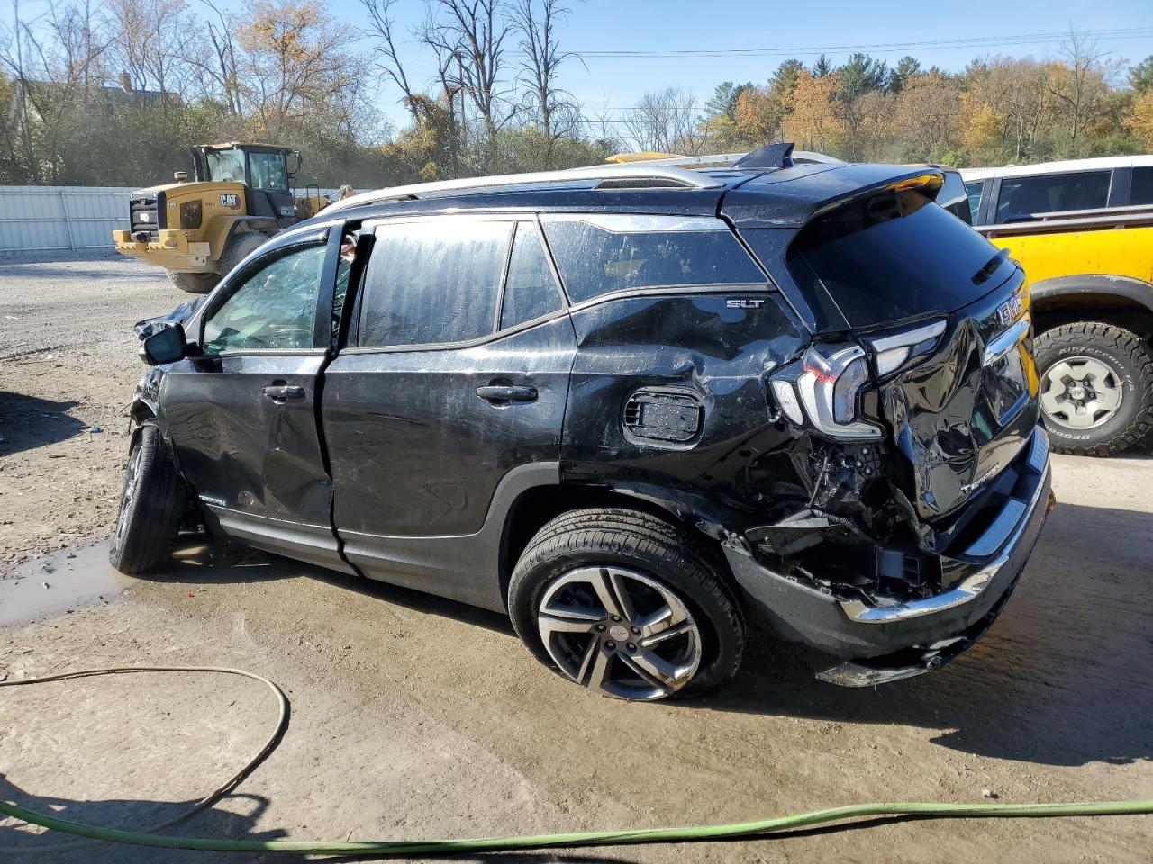 2019 GMC TERRAIN SL - Image 2