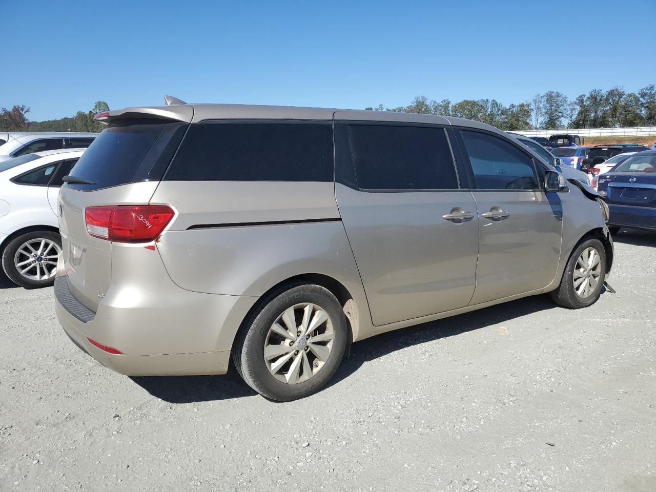 2017 KIA SEDONA LX - Фото 3