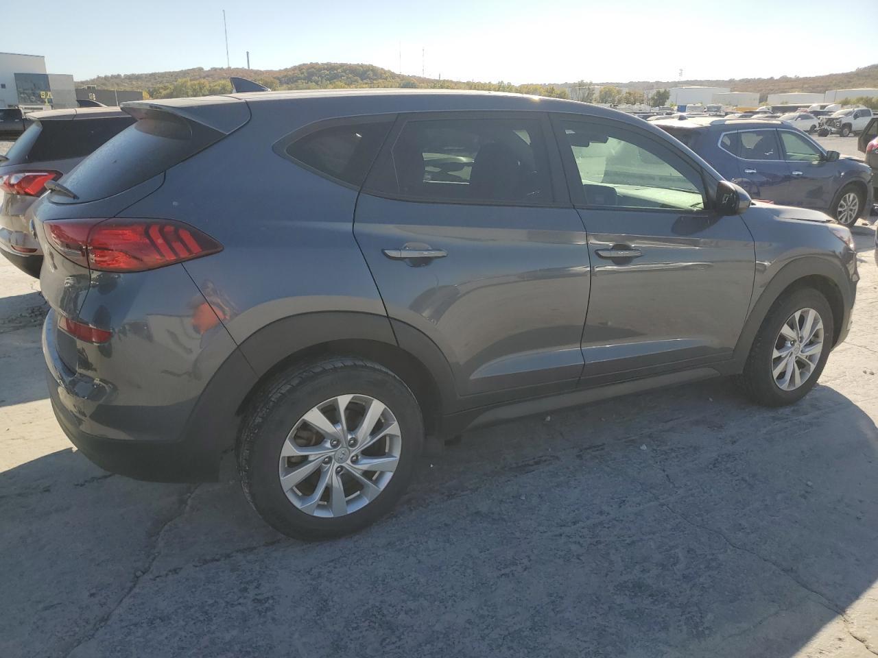 2019 HYUNDAI TUCSON SE - Фото 3